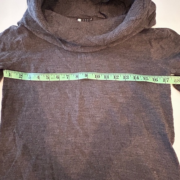 Carole Little 100% Merino Wool Ladies Grey sweater. Size Medium. - Picture 7 of 7